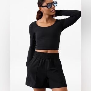 Womens athleta Wayfind High Rise 5" Short XS black